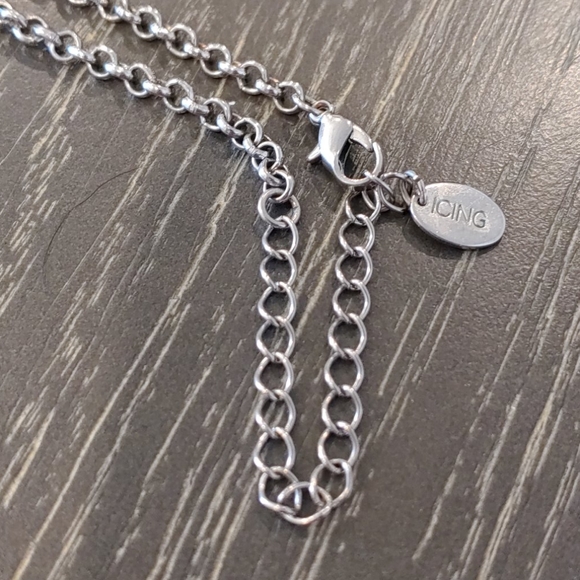 Flower Blossom Necklace - Picture 4 of 5